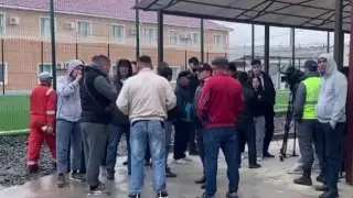 "Ни работы, ни денег": десятки казахстанцев обвинили в обмане кадровое агентство