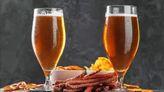 Пиво опаснее водки: нарколог назвала причину