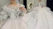 Казахстанка удивила соцсети свадебным платьем весом 50 килограммов