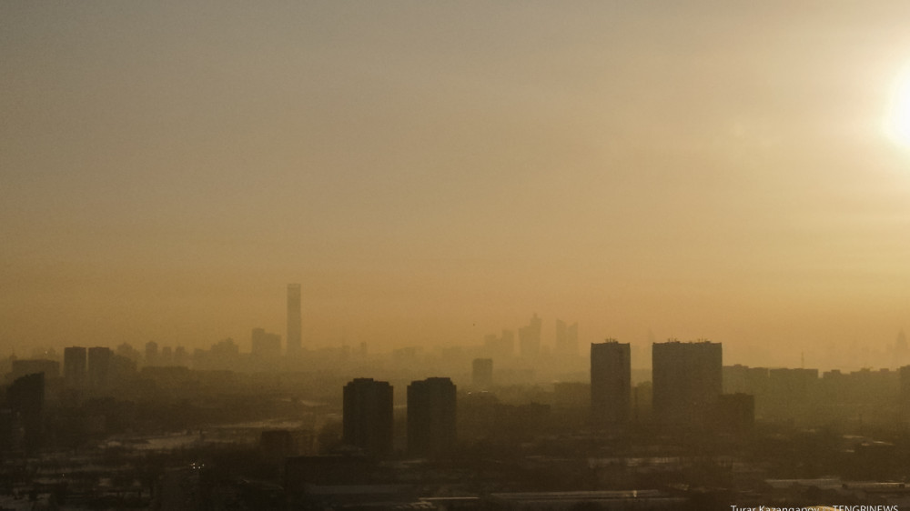 Причину загрязнения воздуха в Астане и Алматы и решение проблемы назвала министр