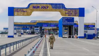 Казахстанцы не смогут пересечь границу с Китаем 7 и 9 мая