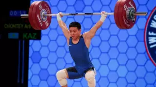 Казахстанец завоевал медаль чемпионата Азии по тяжелой атлетике