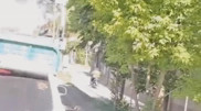 Мопедист открыл стрельбу по автобусу с пассажирами в Алматы