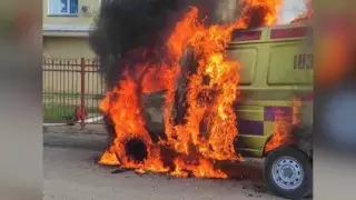 Карета скорой помощи сгорела в Уральске