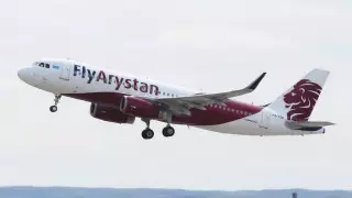 Вылетевший из Астаны самолет FlyArystan совершил вынужденную посадку