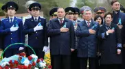 Ералы Тугжанов возложил цветы к Обелиску Славы и памятнику Алии Молдагуловой
