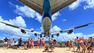 Боятся летать пилоты: определены 5 самых опасных аэропортов в мире