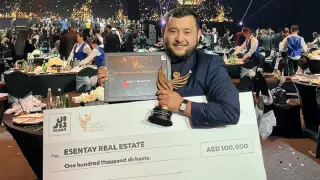 Рустем Есентай получил престижную награду по недвижимости в Абу-Даби