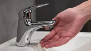 Горячую воду отключили в многоэтажках Уральска