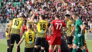 Футболист "Кайрата" в критическом состоянии после жуткой травмы