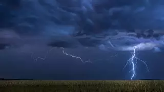 В Астане и 14 регионах Казахстана объявлено штормовое предупреждение