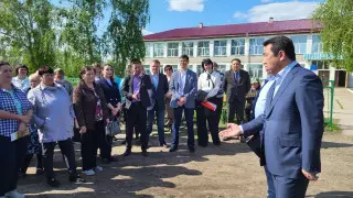 Аким СКО встретился с жителями приграничного села