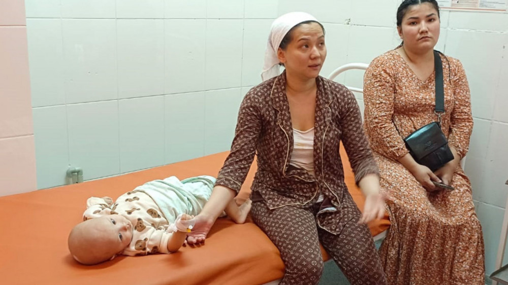 Годовалый ребенок получил ожоги после массажа с парафином в Кызылорде