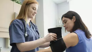 Важно знать: что проверить в первую очередь, если повышается давление