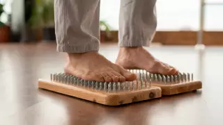 Стоять на гвоздях предлагают заключенным в Акмолинской области