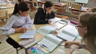 Около 150 тысяч детей и подростков Карагандинской области охватят летним отдыхом