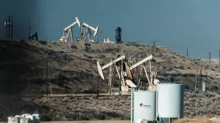 Инвесторы в Казахстан заинтересовались нефтегазовой отраслью