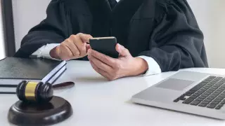 Автомобиль судьи подожгли в Западно-Казахстанской области