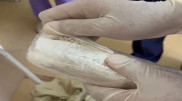 Казахстанка пыталась провезти из Кыргызстана почти килограмм героина