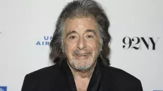 Аль Пачино потребовал тест на отцовство от своей беременной девушки