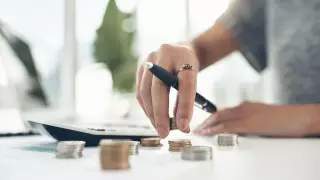 Зарплаты бюджетников в Казахстане предлагают считать по-новому