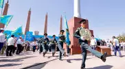 23 тысячи жителей Шымкента исполнили гимн в честь Дня государственных символов