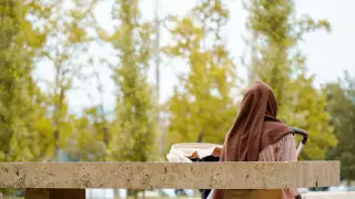 Казахстанку с детьми вернули из Сирии