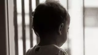 4-летняя девочка выпала из окна многоэтажки в Кызылординской области