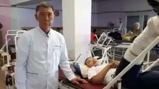 Поставил на ноги 500 человек: история реабилитолога из Кызылорды