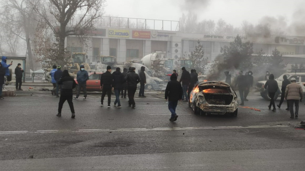 7 сотрудников изолятора осудили за смерть участника январских событий в Алматы