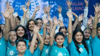 Дети шести стран мира "сверили сердца" на фестивале ЮНЕСКО