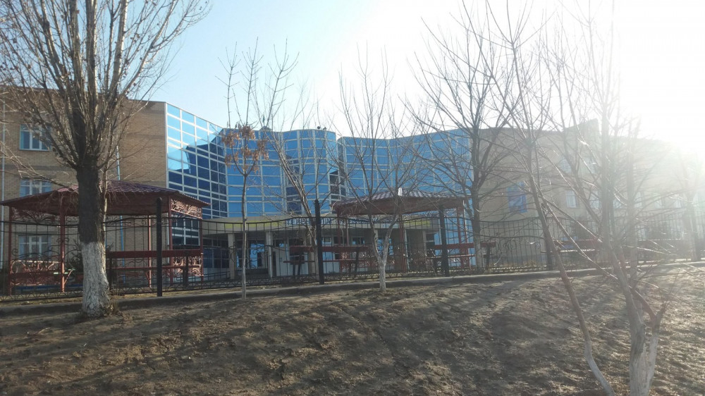 Здание 72-й школы в Шымкенте. © 2gis.kz