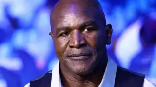 Эвандер Холифилд выбрал лучшего супертяжеловеса