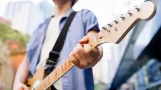 "Уличных музыкантов приравняли к попрошайкам?": в МВД пообещали разобраться с притеснением