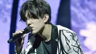 "Как настоящий мужчина". Поклонники восхитились стойкостью Димаша Кудайбергена