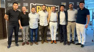 "Казахи помогали всем". Режиссер "Бумажного дома" снимет фильм о Карлаге