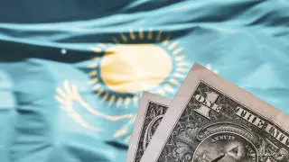 У Нацбанка спросили про курс в 500 тенге за доллар