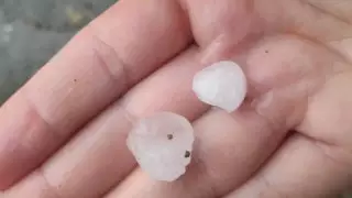 Град побил урожай в Аксае