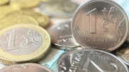 Названы официальные курсы доллара, рубля и евро на 4 июля