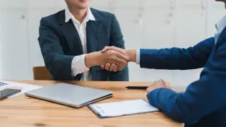 Наказание за незаконное участие в бизнесе планируют ужесточить для госслужащих