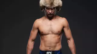 Тренер заявил о "кровожадности" Шавката Рахмонова и его сестры