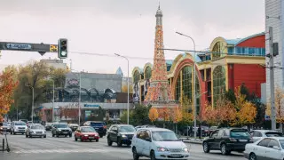 В Алматы на двое суток ограничат движение по проспекту Абая