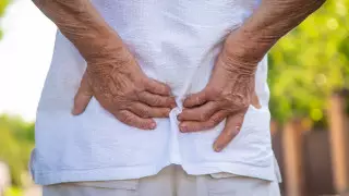 Врач назвал первый симптом особо агрессивного вида рака