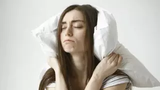 Почему после дневного сна болит голова, объяснила невролог