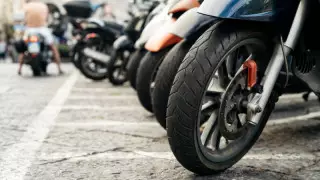 О проблеме с мопедистами в Алматы высказался Досаев