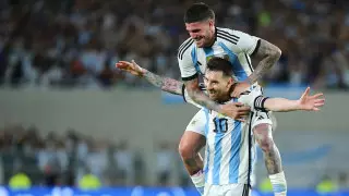 Лионеля Месси признали лучшим футболистом года