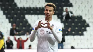 "Пора сказать правду". Звездный футболист рассказал о зависимости и наркоторговле