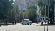 Центр Семея оцепили из-за подозрительного чемодана