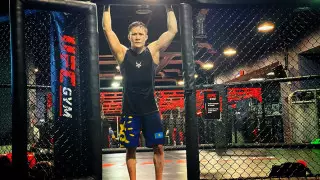 "Его карьера безумна": фанаты отреагировали на решение UFC по Жумагулову