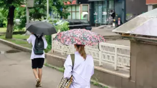 Штормовая погода и пожарная опасность объявлены в большинстве регионов Казахстана